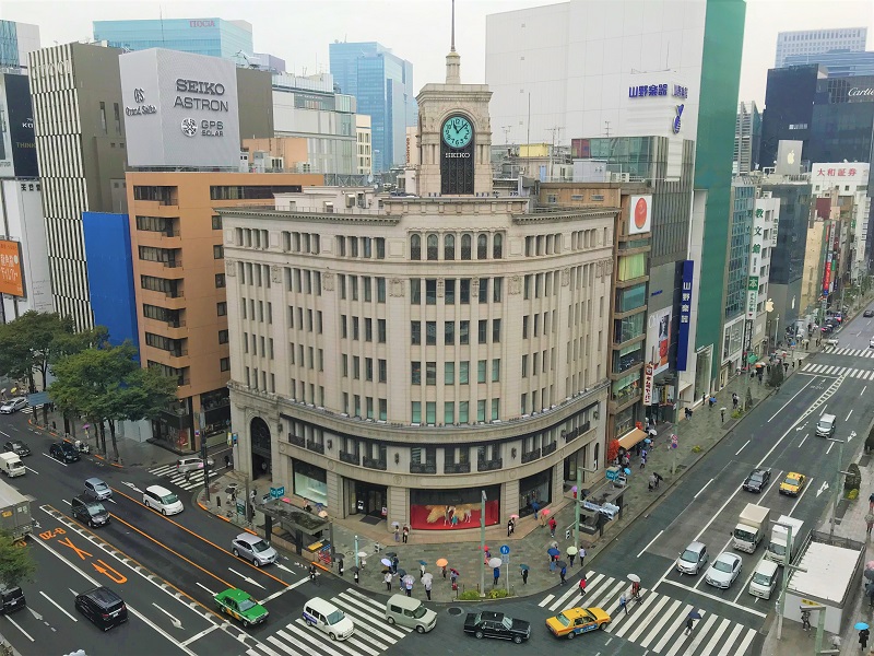 和光が建つ銀座4丁目交差点の風景の無料写真